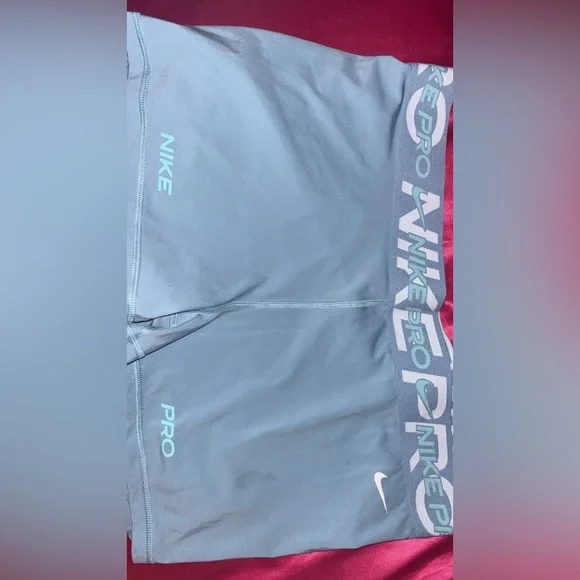 Nike Pro Red Athletic Shorts - Picture 3 of 4